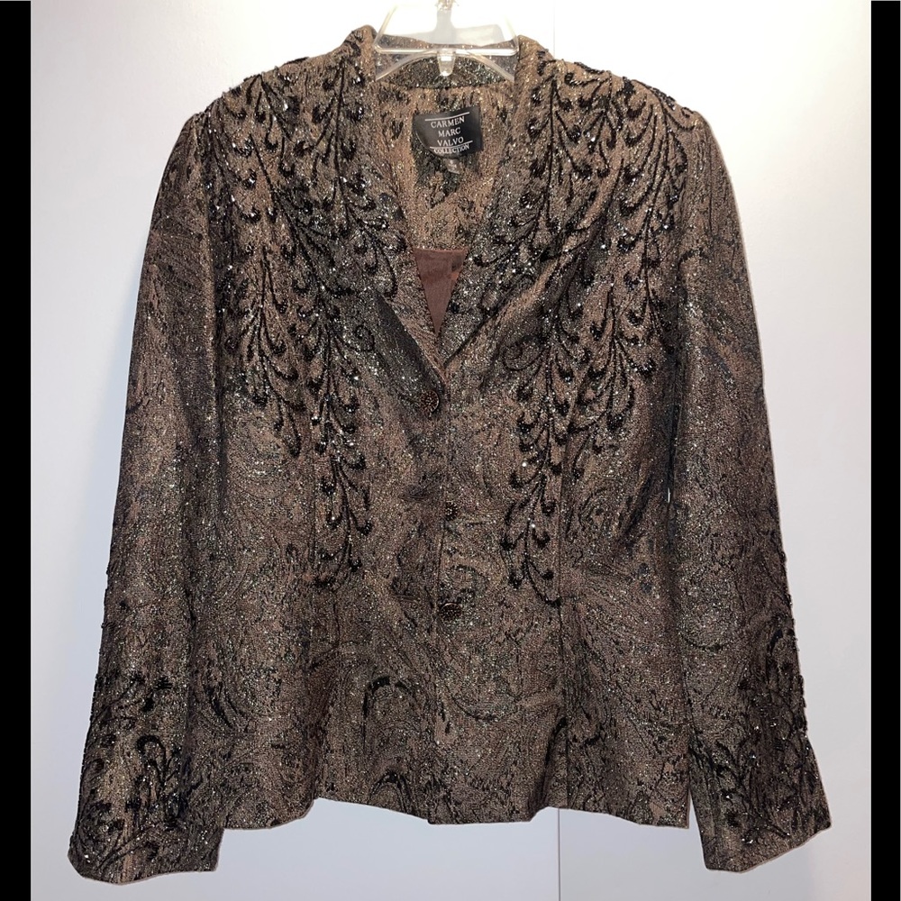 STUNNING SKIRT AND JACKET SET